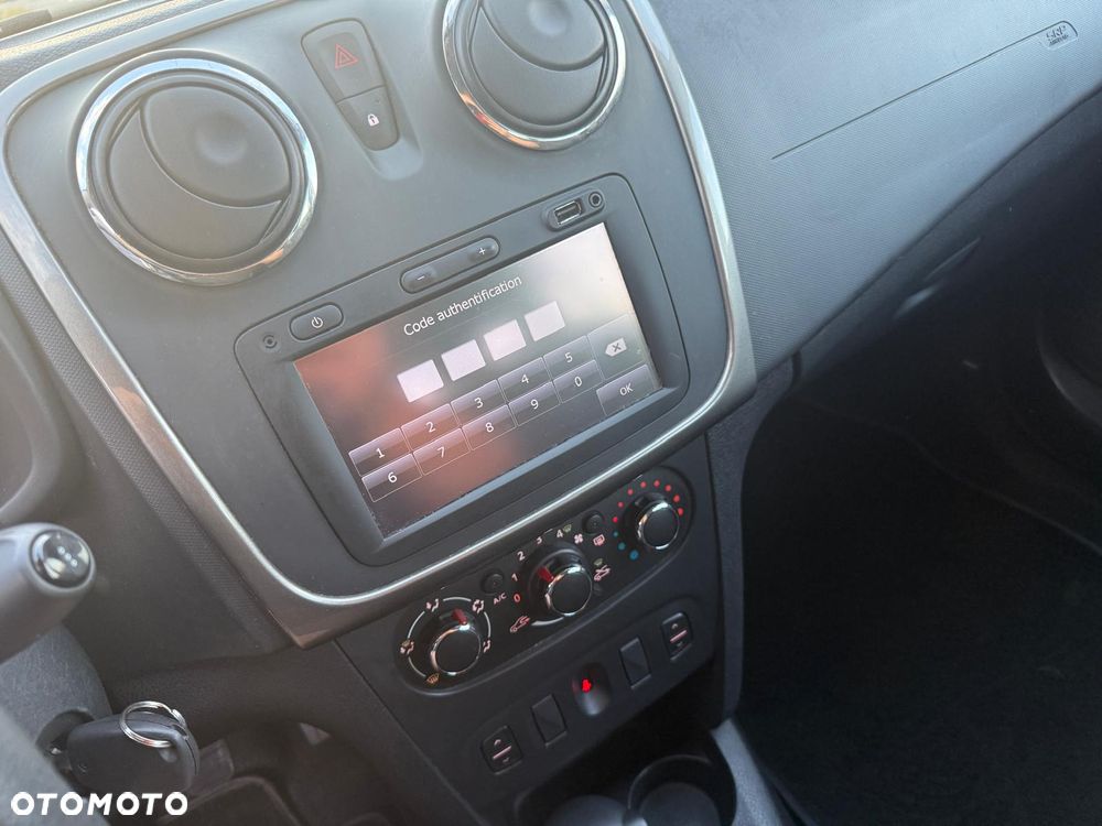 Dacia Logan TCe 90 Prestige - 17