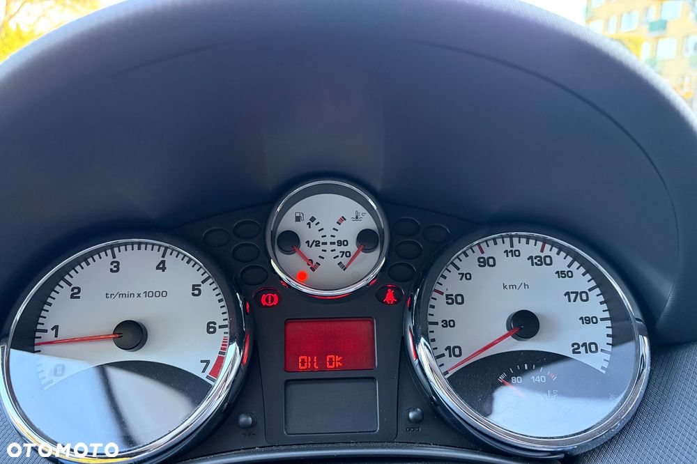 Peugeot 207 95 VTi Urban Style - 26