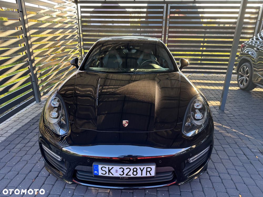 Porsche Panamera GTS PDK - 2