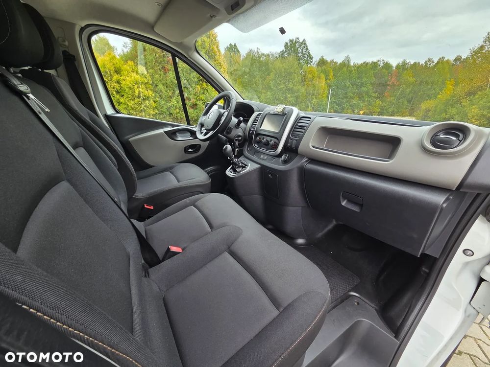 Renault Trafic - 18