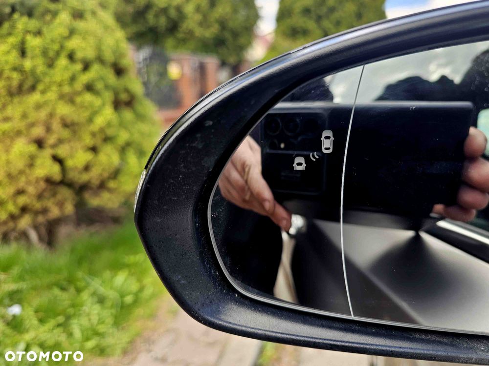 Hyundai i30 blue 1.6 CRDi Premium - 24