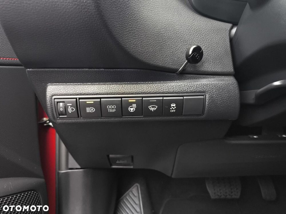 Toyota Corolla 1.8 Hybrid GR Sport Dynamic - 12