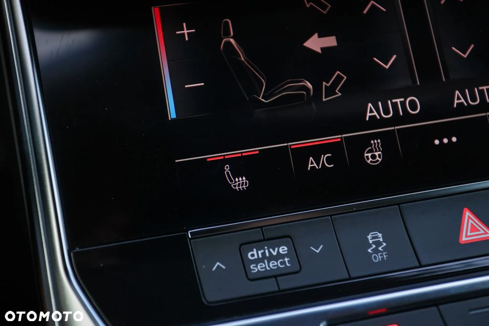 Audi A6 Avant 40 TDI quattro S tronic S line - 34