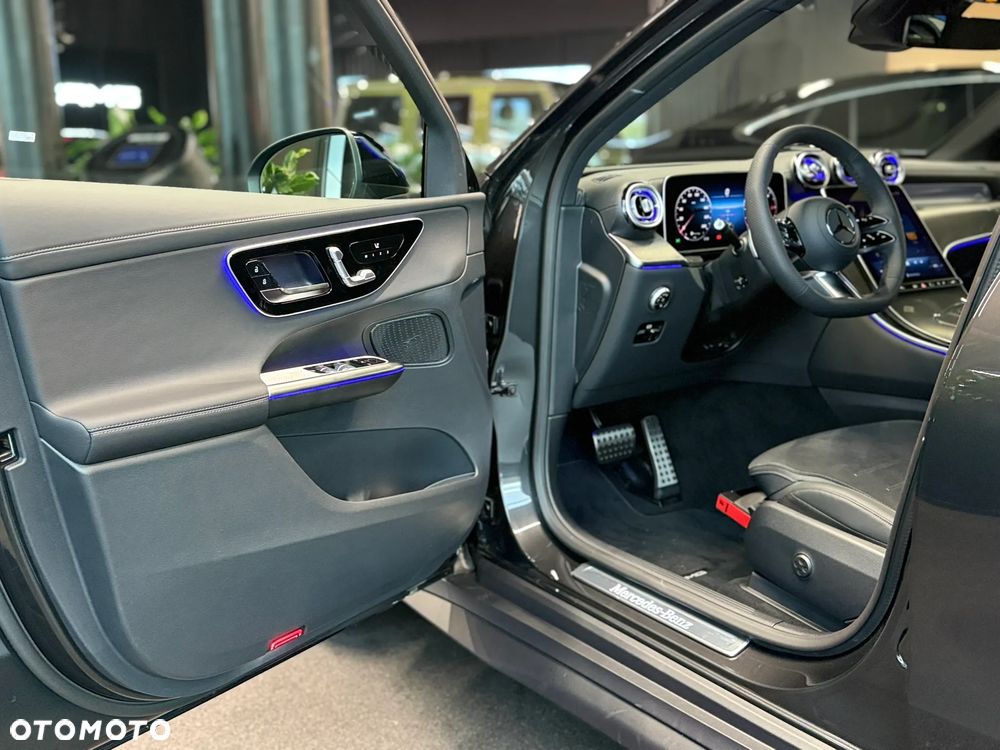 Mercedes-Benz GLC - 15