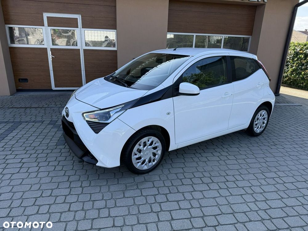 Toyota Aygo x-play - 12