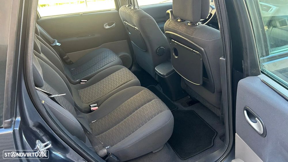 Renault Scénic 1.5 dCi Dynamique S - 22