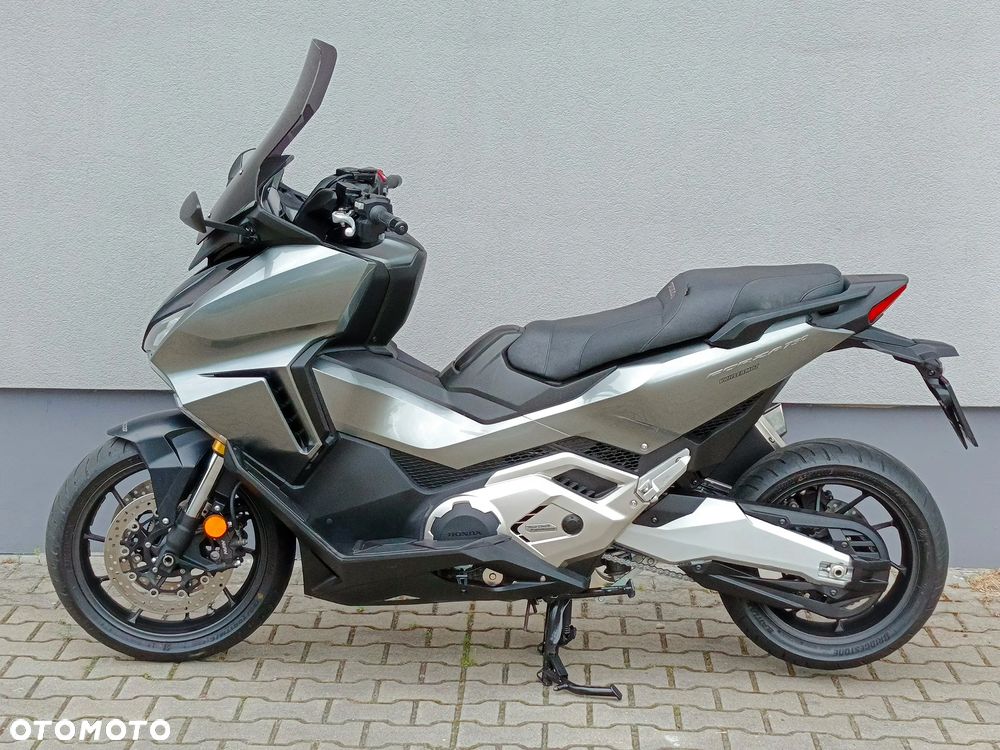 Honda NSS - 1
