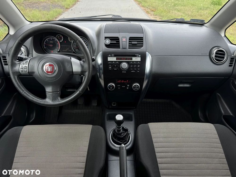 Fiat Sedici 2.0 Multijet DPF 4x4 Emotion - 14