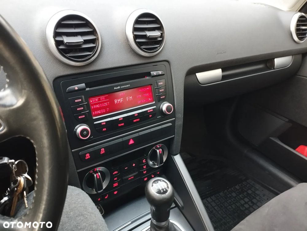 Audi A3 Sportback 2.0 TDI DPF S line Sportpaket - 12