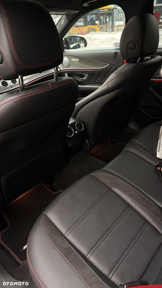 Mercedes-Benz Klasa E - 15