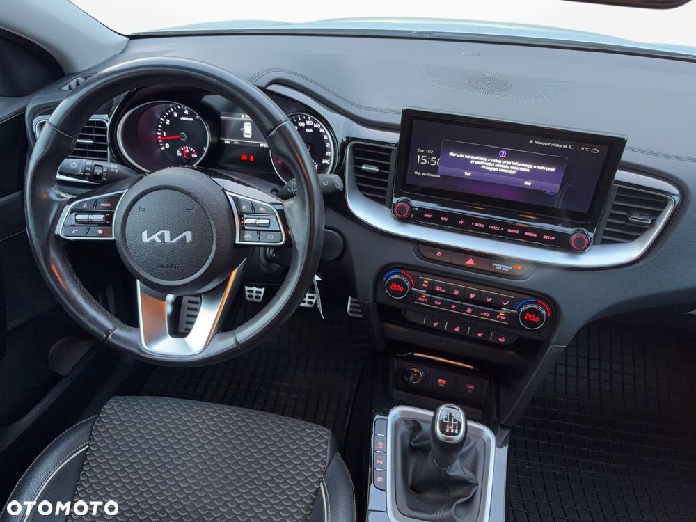 Kia Ceed 1.5 T-GDI Business Line - 12