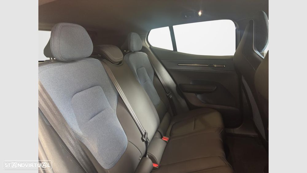 Volvo EX30 69 kWh Single Motor Extended Range Plus - 15