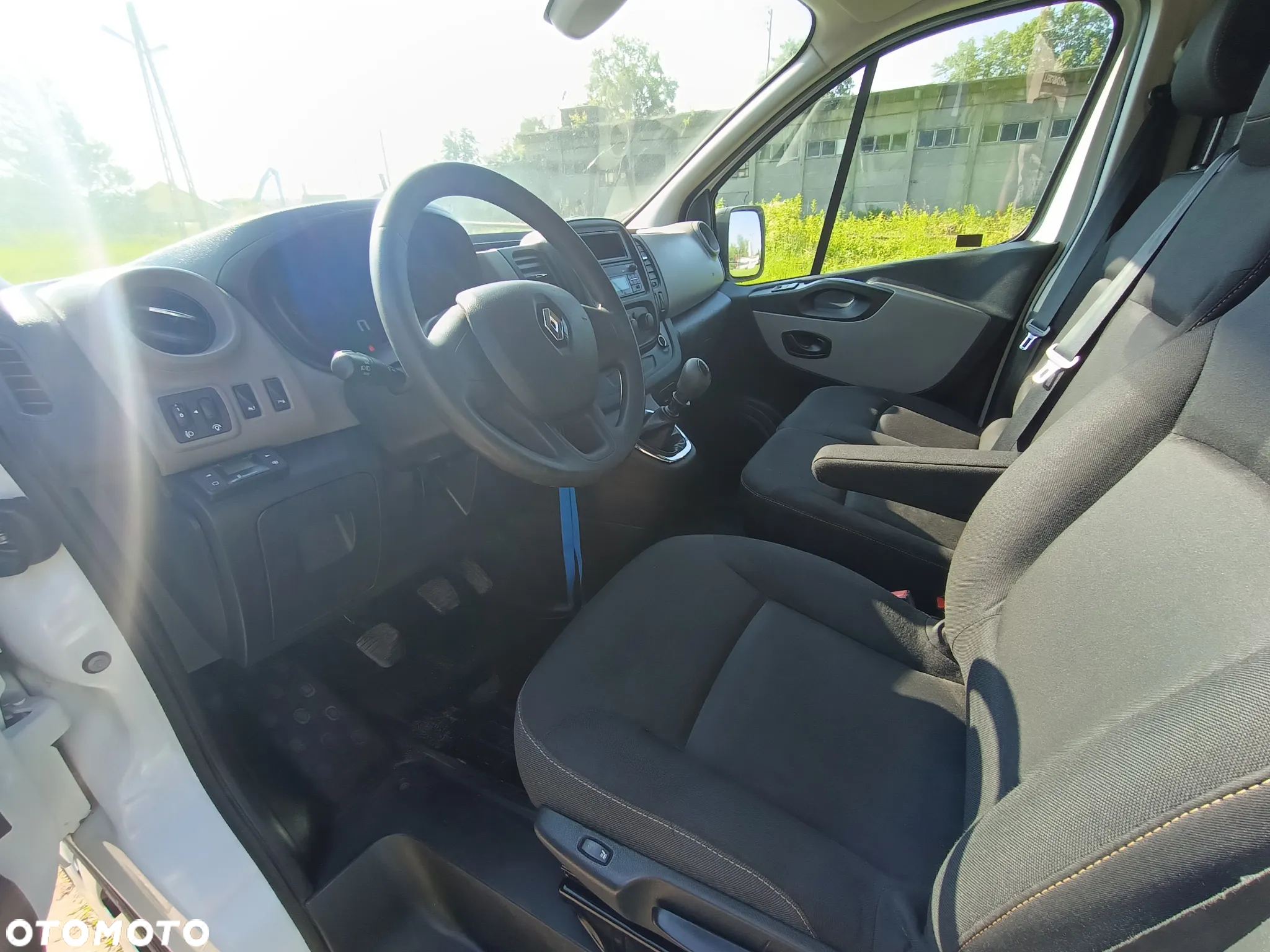 Renault Trafic 1.6 dCi diesel 121kM 2016 rok wersja L1H1 - 5