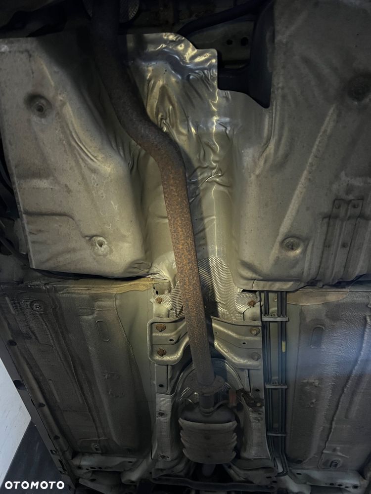 Ford Kuga - 38