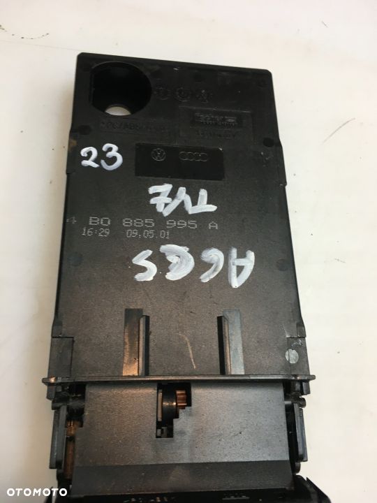 UCHWYT NA KUBEK AUDI A6 C5 4B0885995A - 3