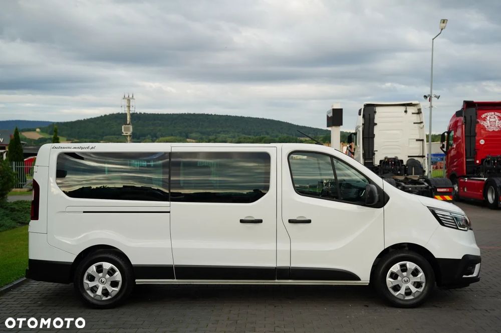 Renault TRAFIC III / BUS / 9 MIEJSC / 2022 ROK / SERWISOWANY / EURO 6 - 8