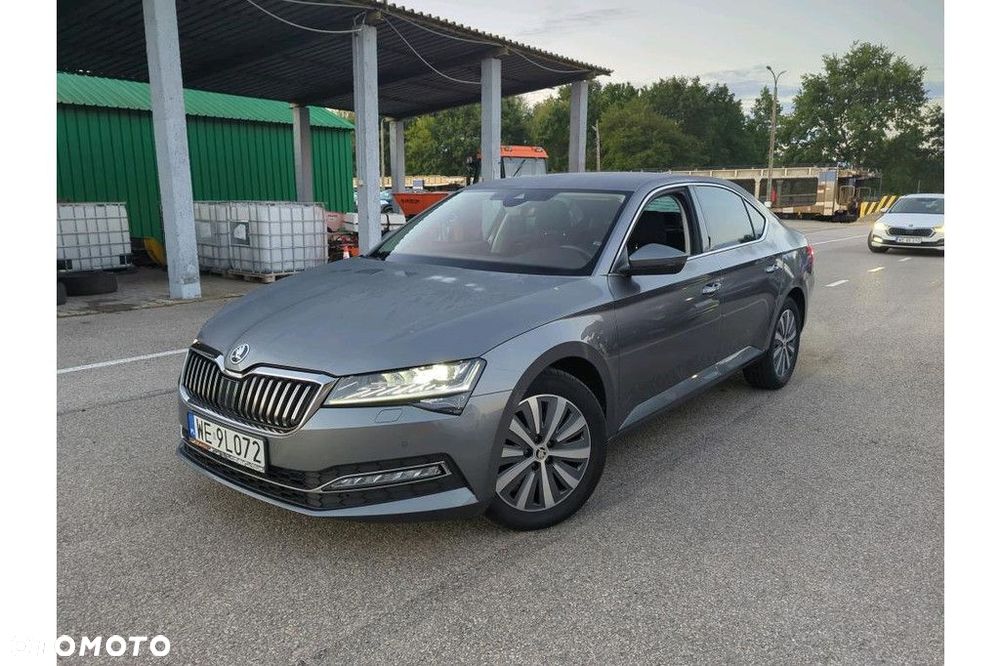 Skoda Superb 2.0 TDI SCR Style DSG - 1