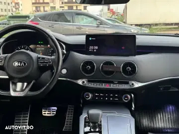 Kia Stinger 3.3 T-GDI 8AT AWD GT - 7