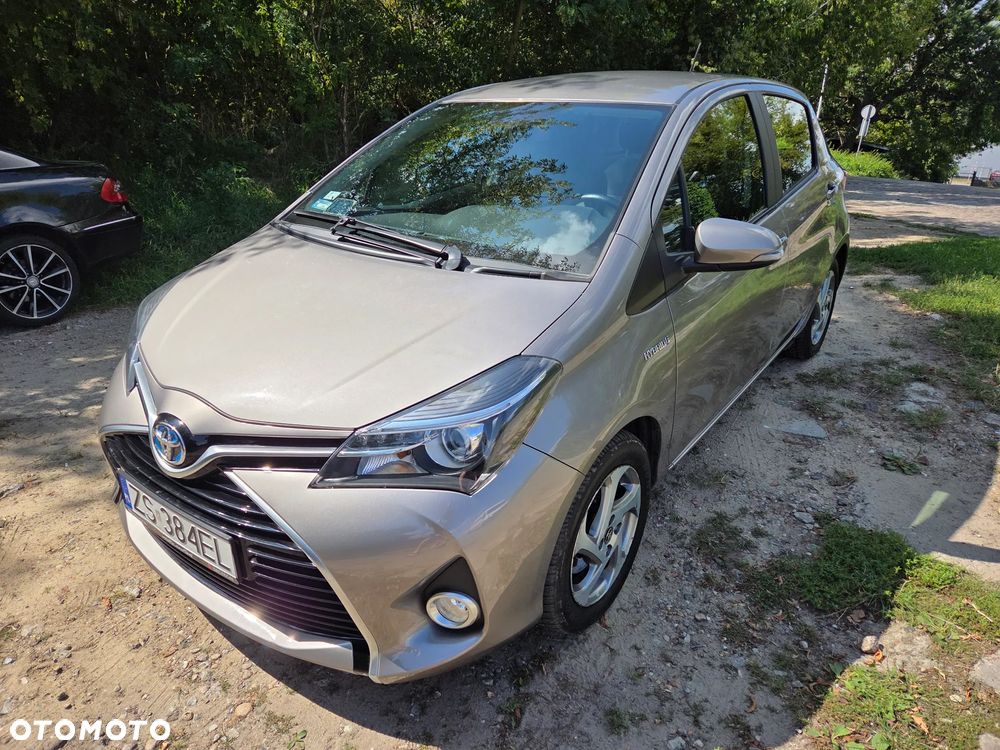 Toyota Yaris Hybrid 100 Premium EU6 - 12