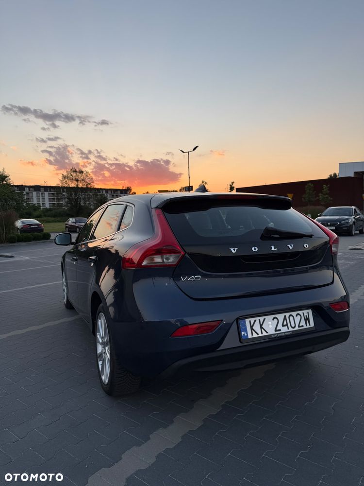 Volvo V40 D2 Summum - 9
