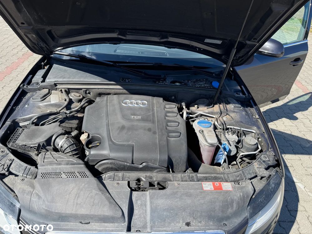 Audi A4 Limousine - 13