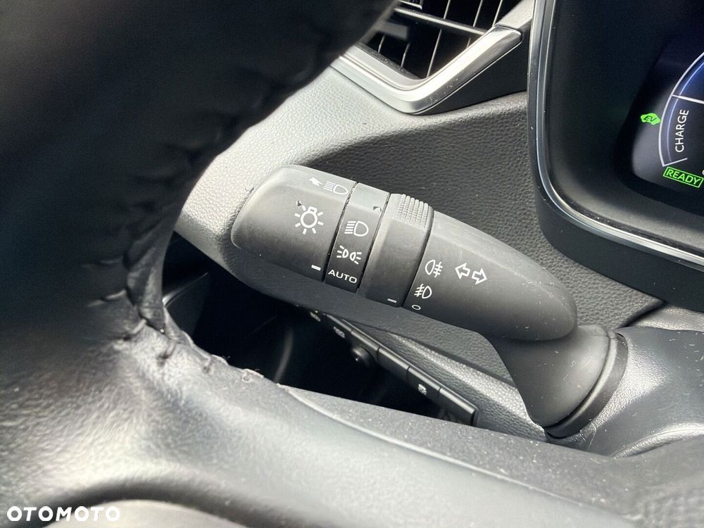 Toyota Corolla 1.8 Hybrid Comfort - 19