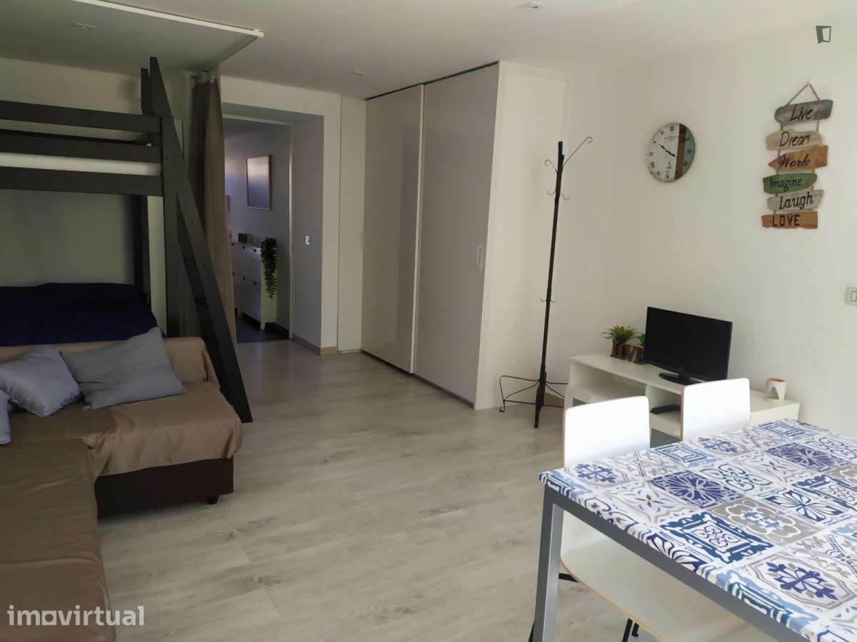 Estúdio - localizado em Carcavelos Lisbon - Grande imagem: 2/8