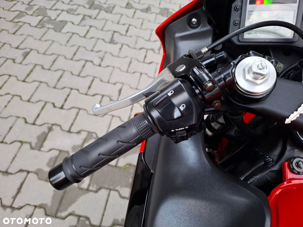 Honda CBR - 17