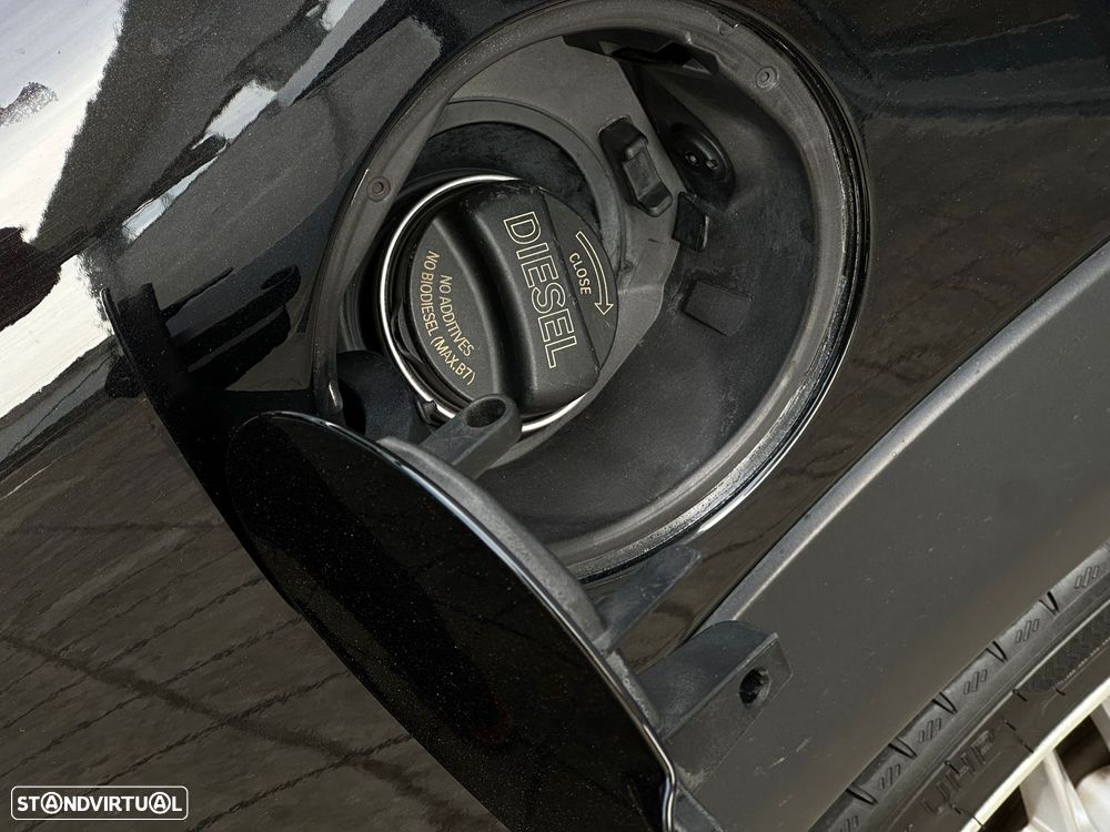 MINI 3 Portas One D - 15
