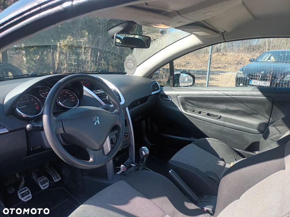 Peugeot 207 CC 1.6 Intense - 9