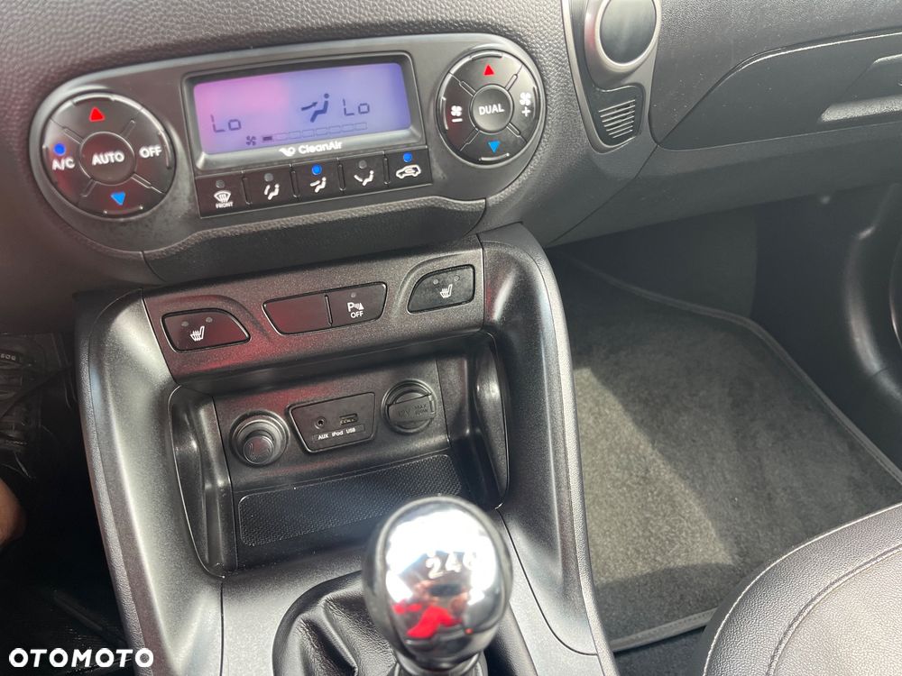 Hyundai ix35 1.6 2WD Fifa World Cup Edition - 28