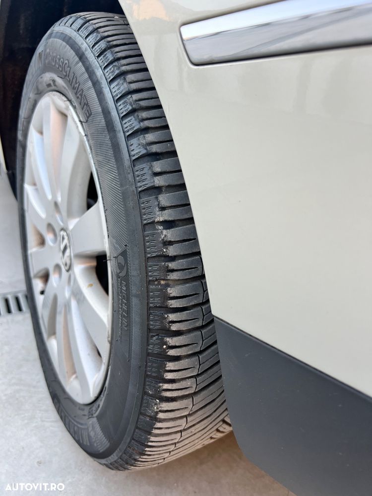 Volkswagen Passat 2.0 TDI DSG Comfortline - 13