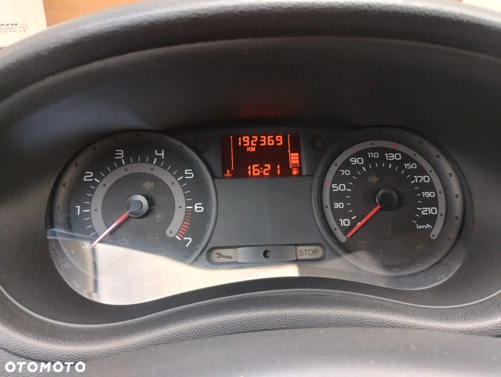 Renault Clio 1.2 16V Authentique - 7