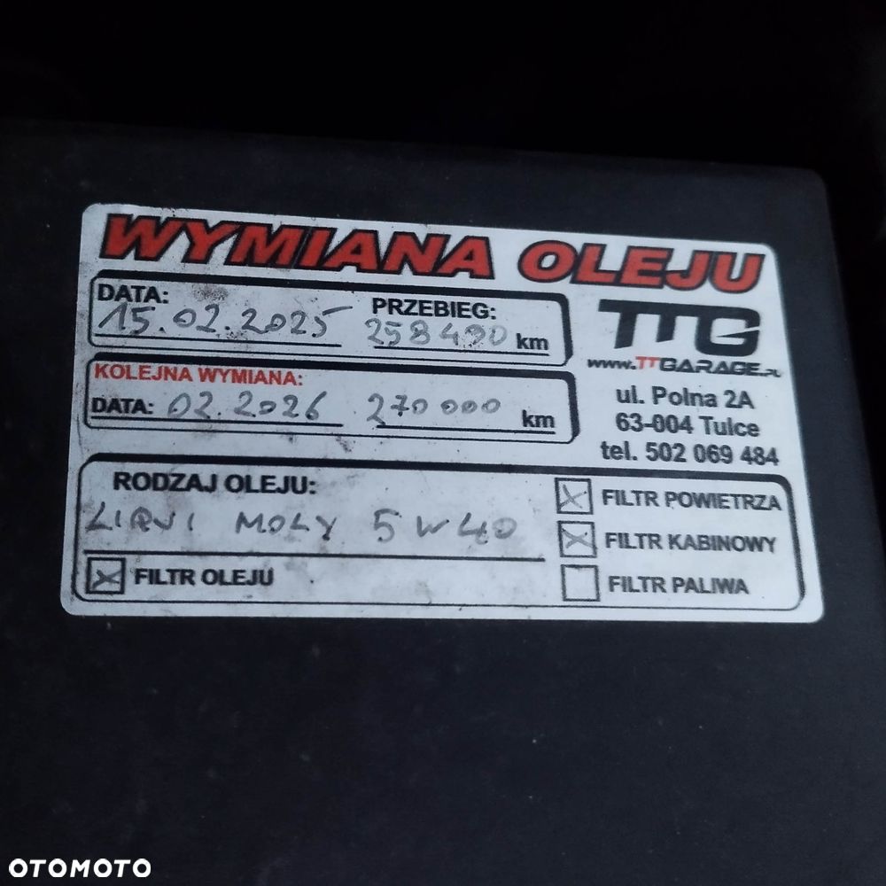 Mitsubishi Grandis 2.4 Inform - 23