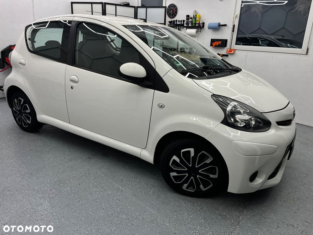 Toyota Aygo - 10