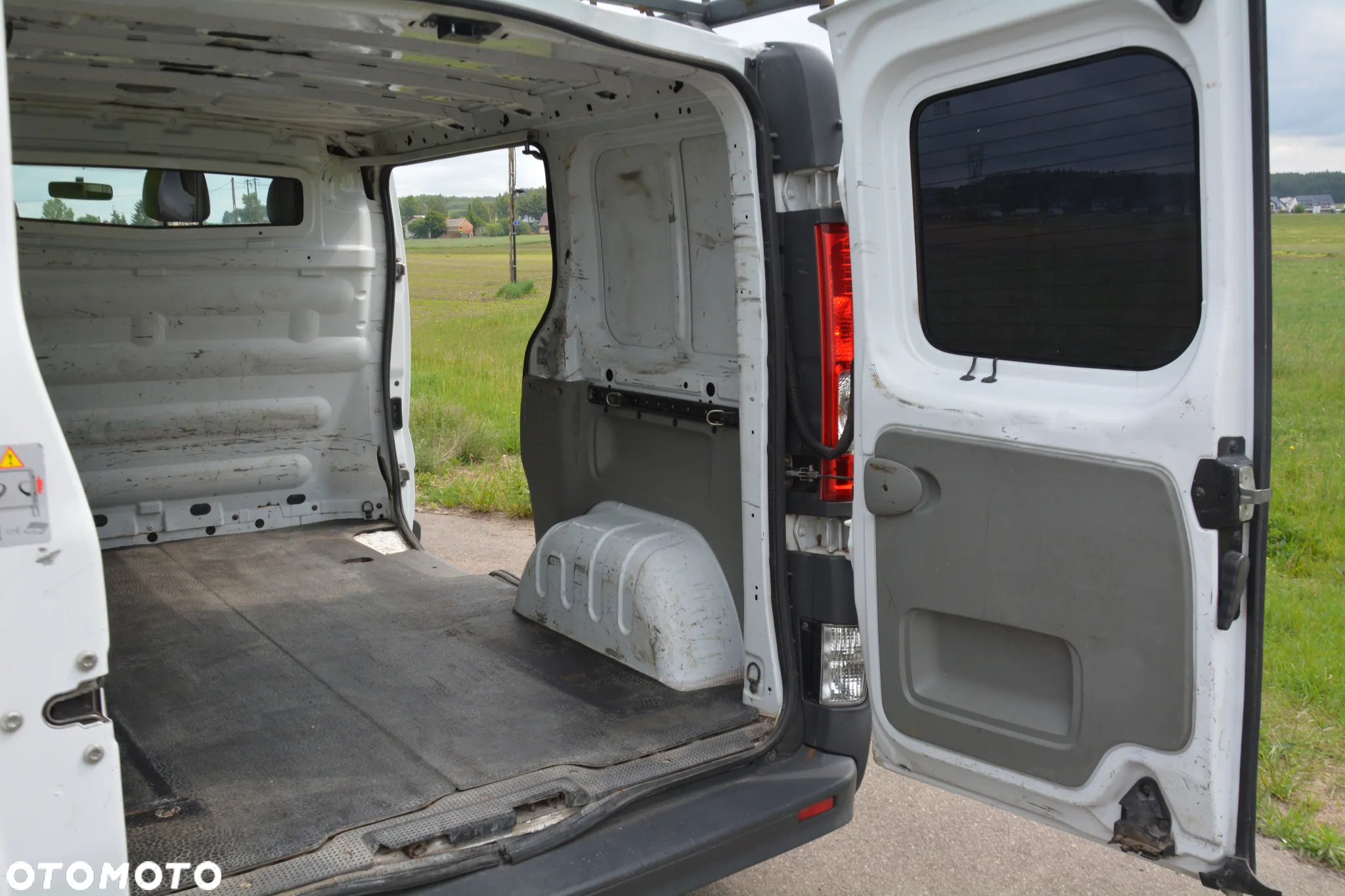 Opel Vivaro L1H1 2.7t - 13