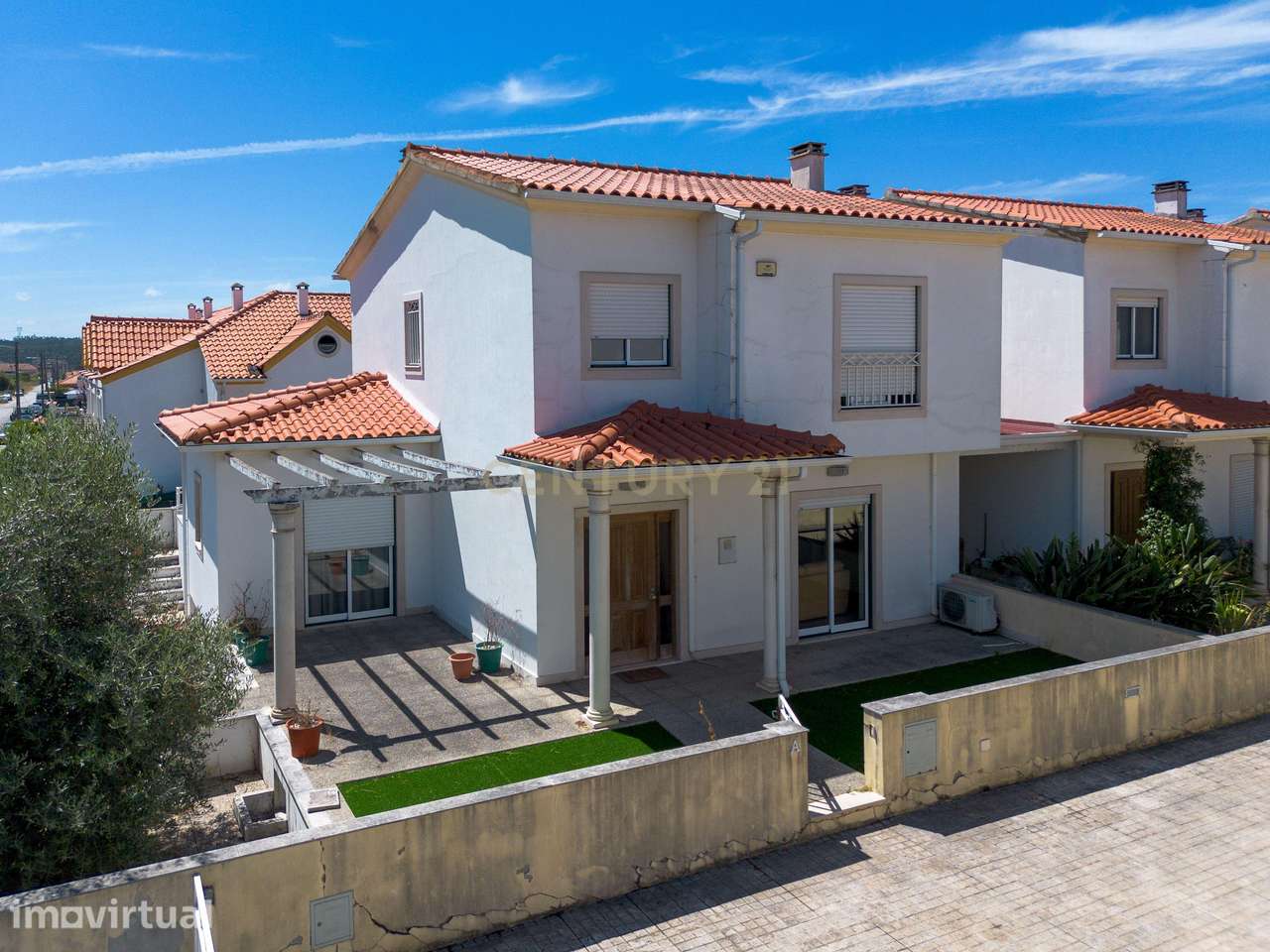 Moradia T3+1 em Condomínio Fechado | 229 m² | Outeiros da Gândara – Le - Grande imagem: 2/44