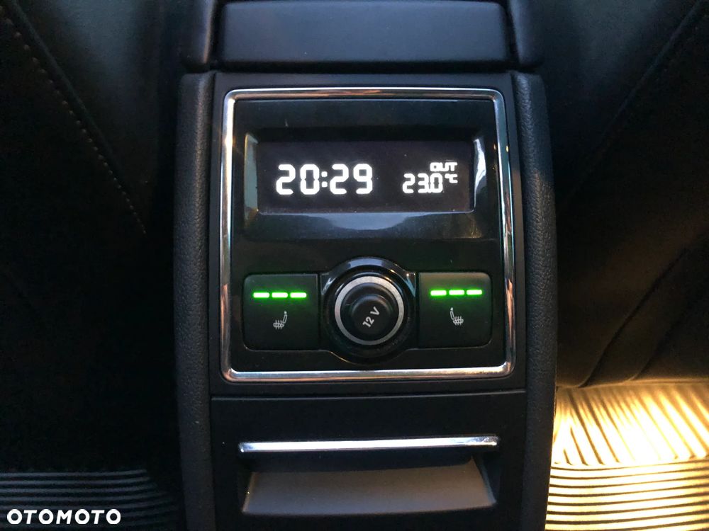 Skoda Superb 2.0 TDI 4x4 Platinum Outdoor DSG - 5