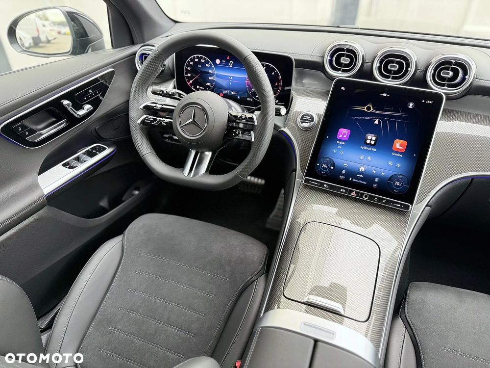 Mercedes-Benz GLC - 12