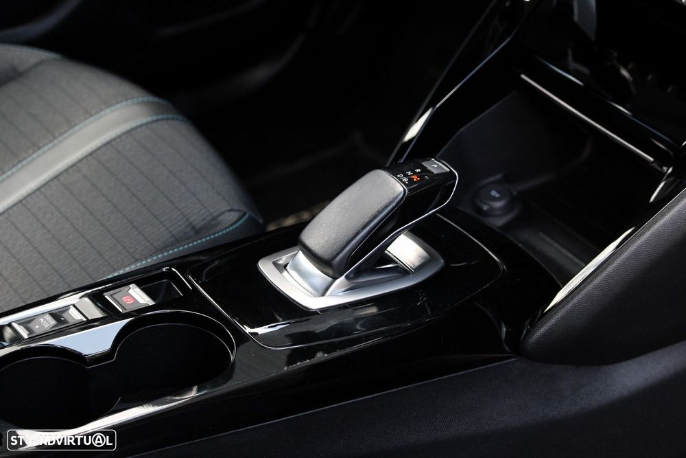 Peugeot e-2008 50 kWh Allure - 13