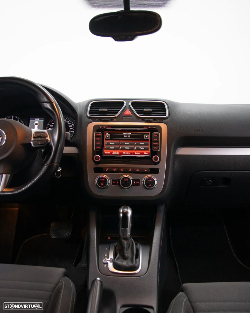 VW Scirocco 2.0 TSI DSG - 38