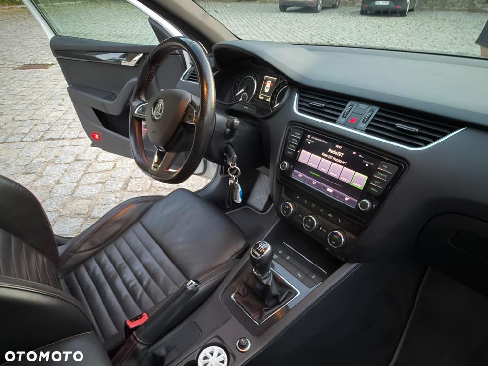 Skoda Octavia 2.0 TDI RS - 14