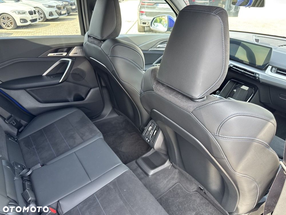 BMW X1 - 24