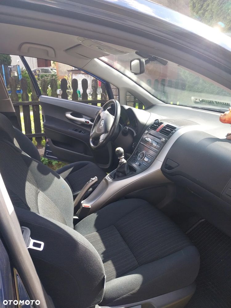 Toyota Auris 2.0 D-4D Luna - 9