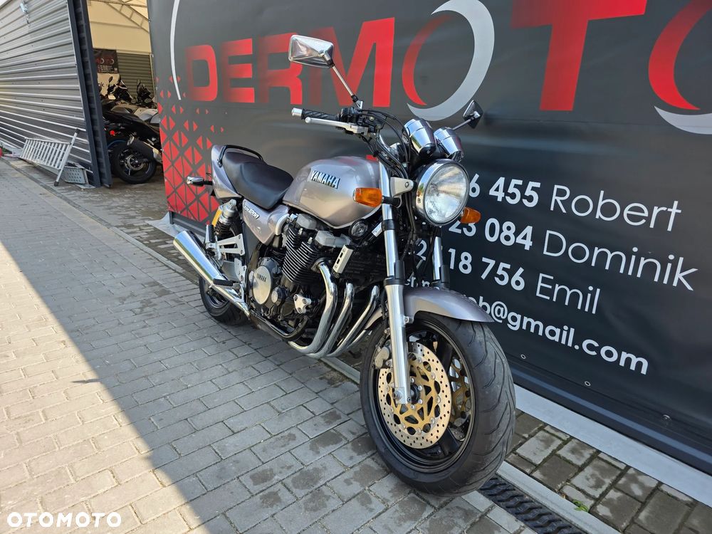 Yamaha XJR - 29