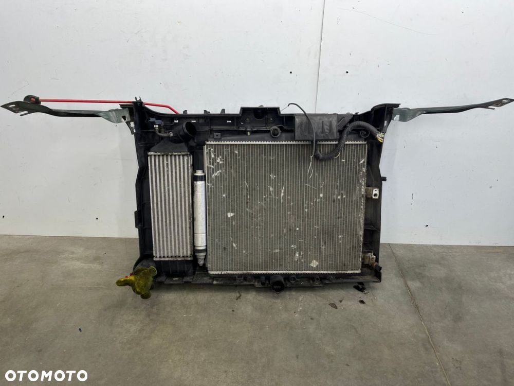 Pas przedni Peugeot 807 Citroen C8 Ulysse wiatraki chłodnice klimy wody intercooler wzmocnienie 2.0 - 6
