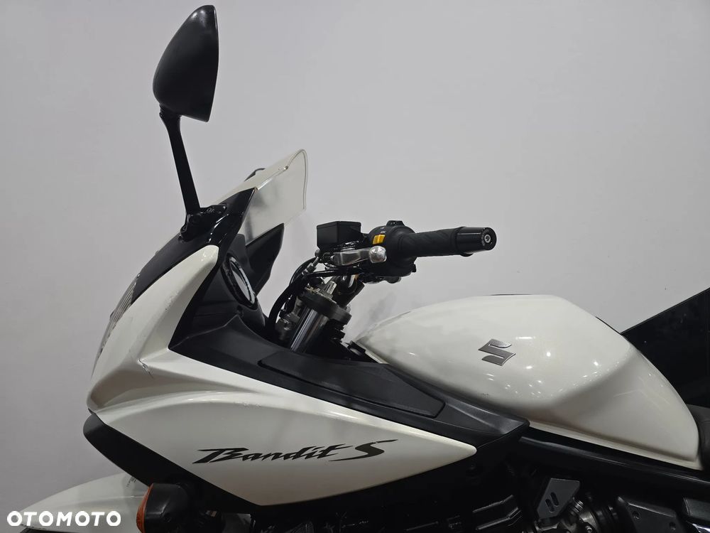 Suzuki Bandit - 18