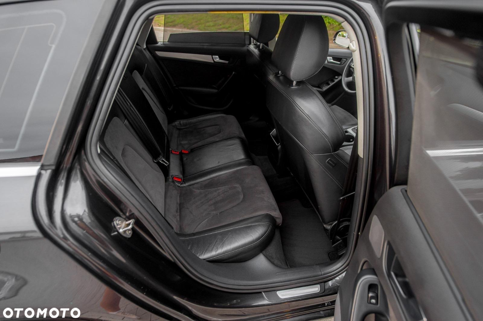 Audi A4 Avant 2.0 TFSI quattro Ambiente - 33