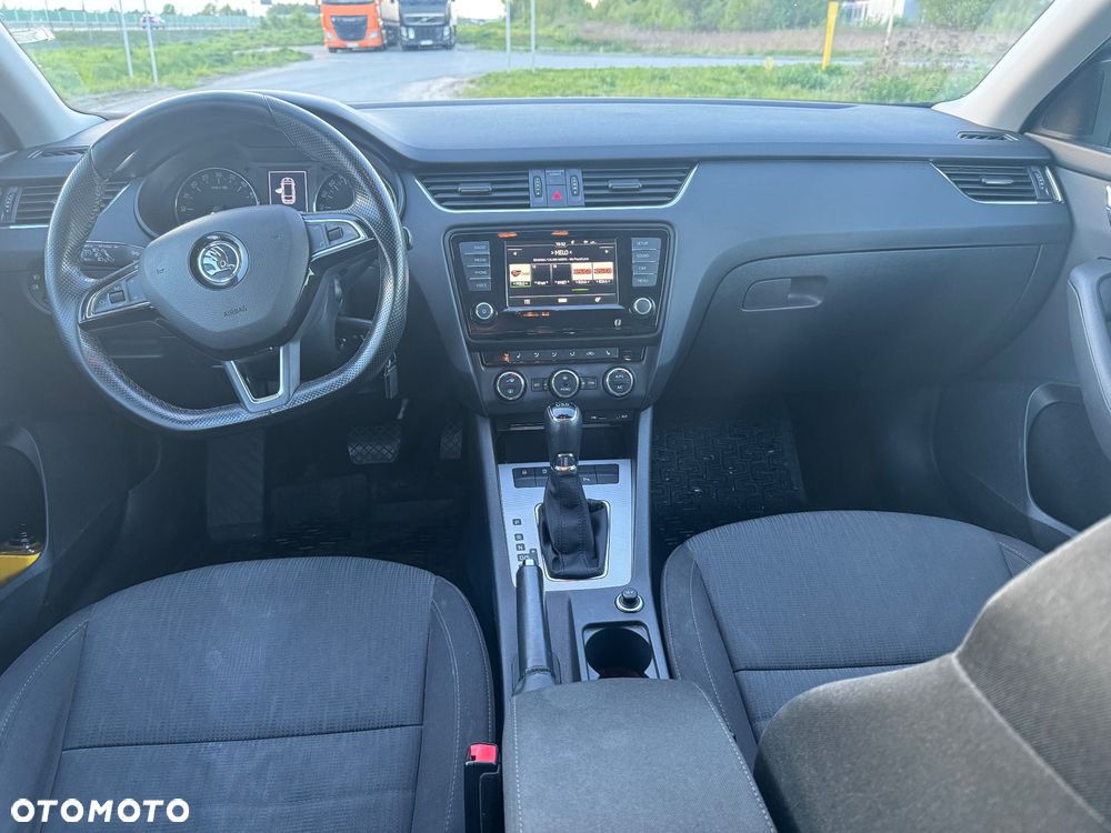 Skoda Octavia 2.0 TDI Ambition DSG EU6 - 19