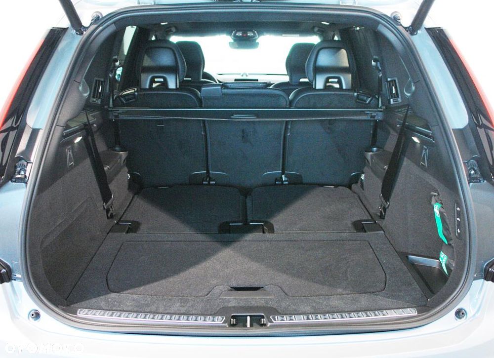 Volvo XC 90 T8 AWD Plug-In Hybrid Ultra Black Edition 7os - 34